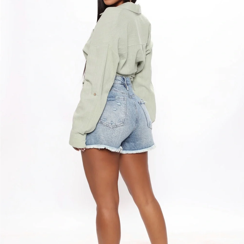 Medium blue wash denim shorts - Picture 4 of 7